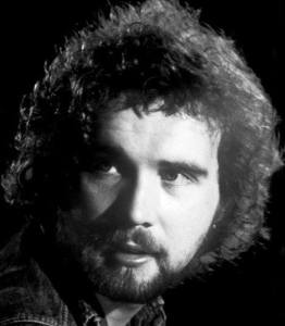 970639_541419635955966_1930149449_n